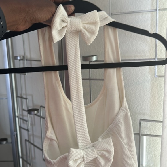 Top - Picture 2 of 2